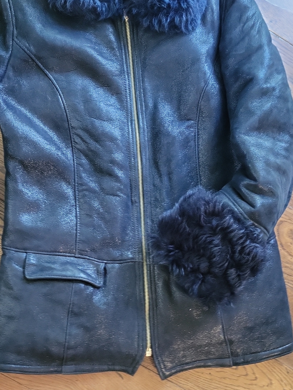 Vintage Women's Navy Shearling-Trim Leather Jacket. Size S - Picture 9 of 12